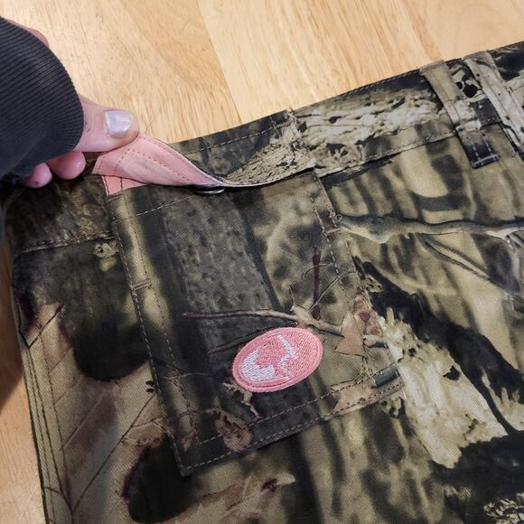 Russel Outdoors M 8/10 Camouflage Straight Leg Cargo Pants Pink Lining Zip Snap - Picture 15 of 16